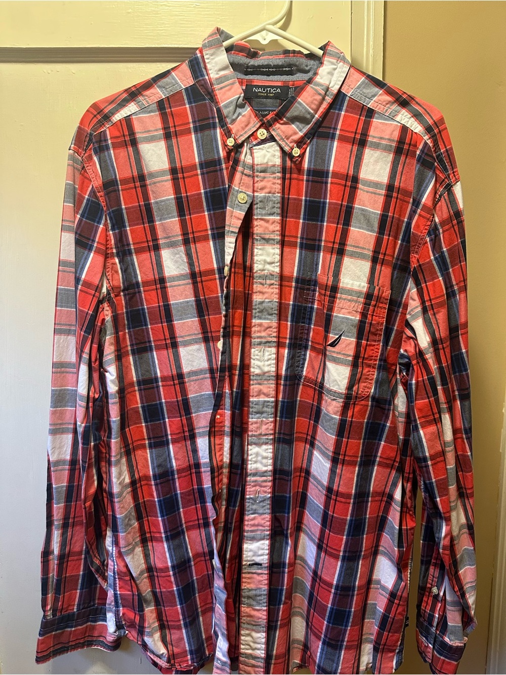 Nautica Men’s XL Classic Fit Red Blue Plaid Button Down Shirt